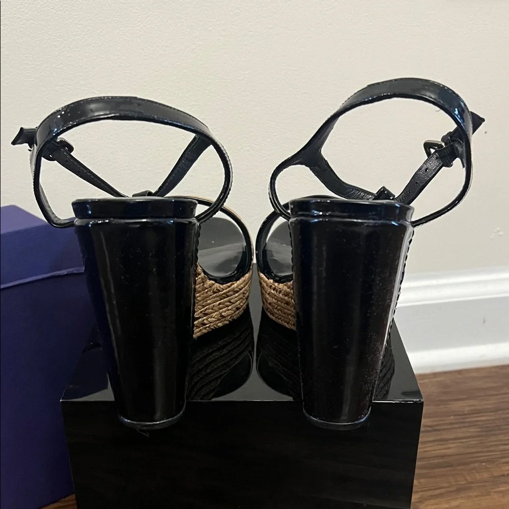 Stuart Weitzman Black Leather and Natural Raffia Wedge Sandals - Picture 4 of 6